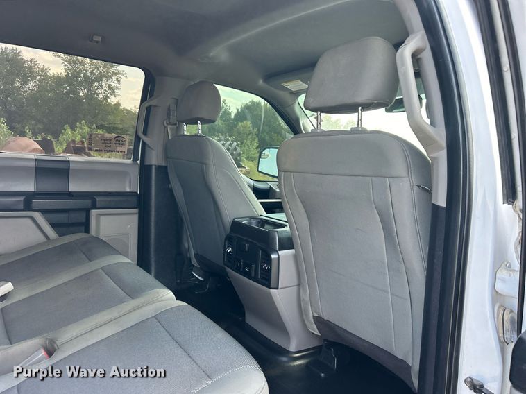 image for item DO7536 2018 Ford F150 XL SuperCrew pickup truck