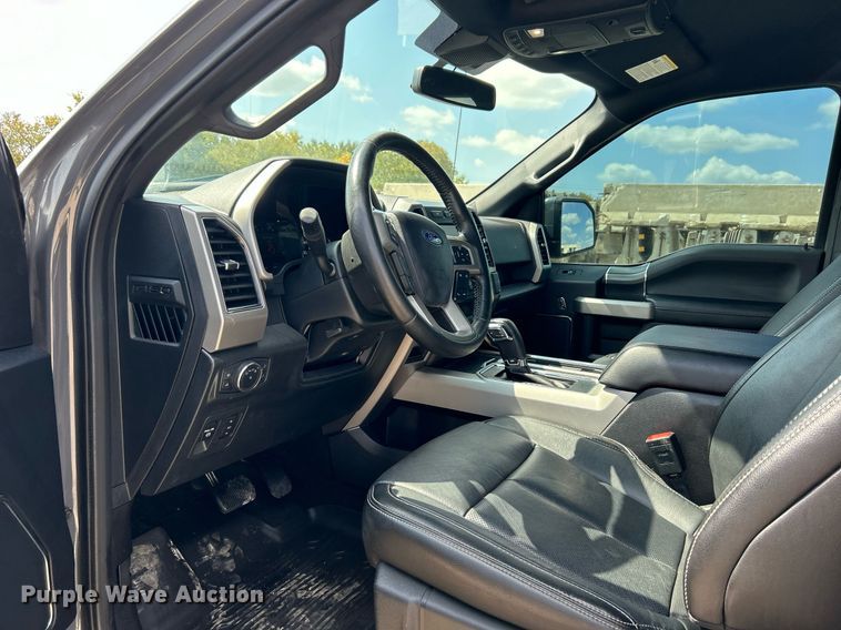 image for item DO7541 2020 Ford F150 Lariat SuperCrew pickup truck