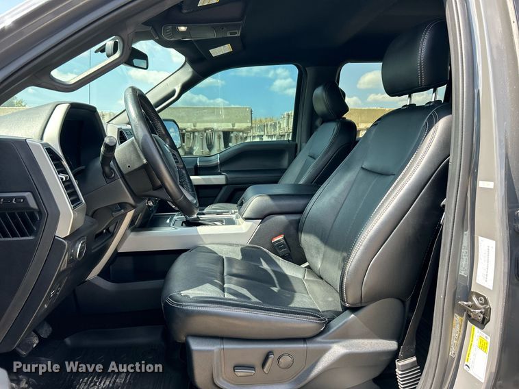 image for item DO7541 2020 Ford F150 Lariat SuperCrew pickup truck