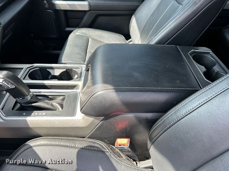 image for item DO7541 2020 Ford F150 Lariat SuperCrew pickup truck