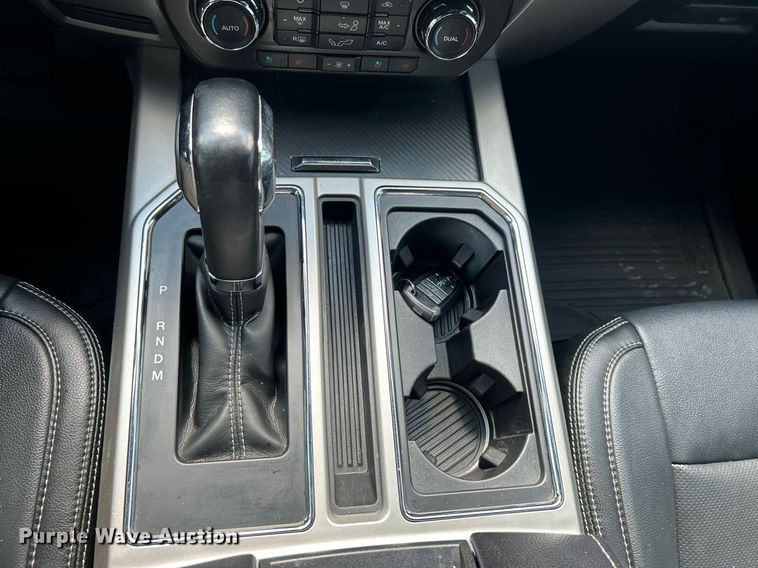 image for item DO7541 2020 Ford F150 Lariat SuperCrew pickup truck