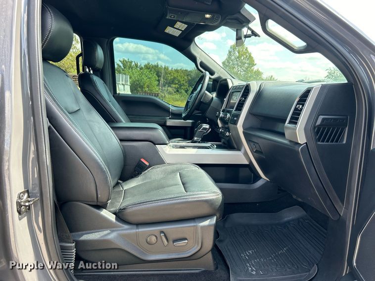 image for item DO7541 2020 Ford F150 Lariat SuperCrew pickup truck