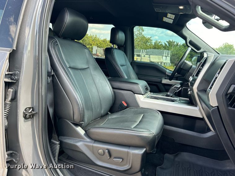 image for item DO7541 2020 Ford F150 Lariat SuperCrew pickup truck