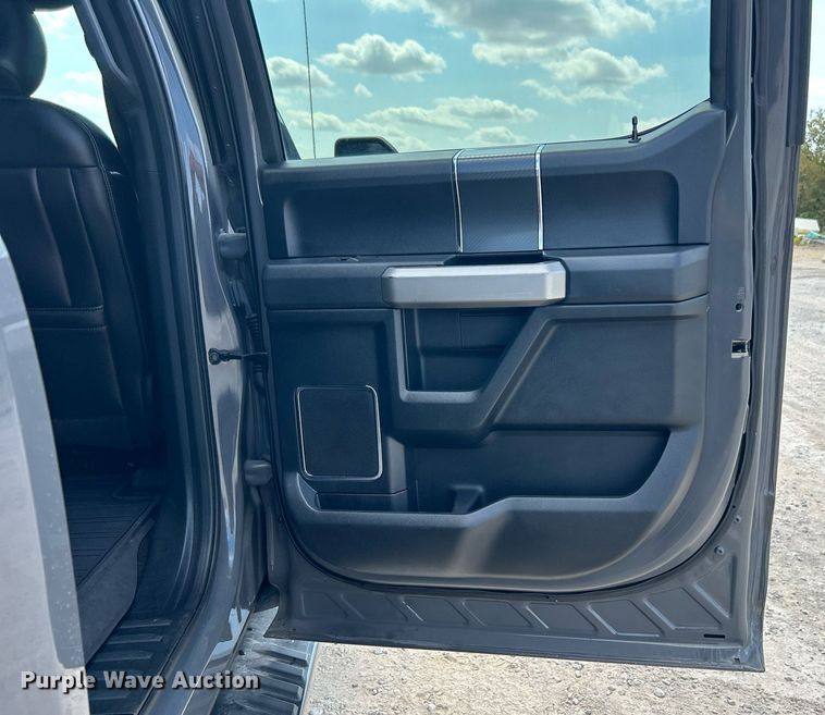 image for item DO7541 2020 Ford F150 Lariat SuperCrew pickup truck