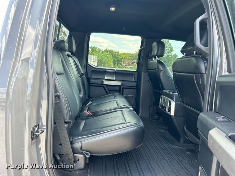 image for item DO7541 2020 Ford F150 Lariat SuperCrew pickup truck