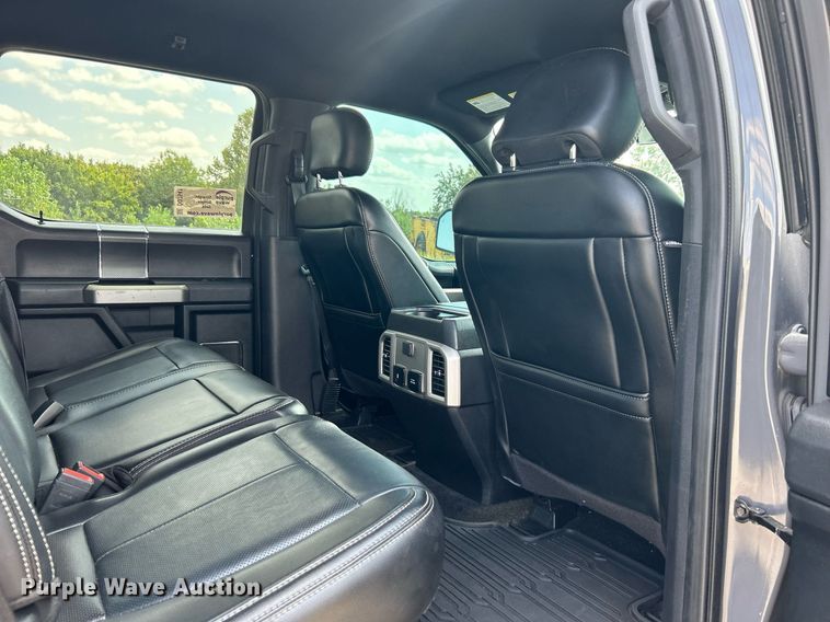 image for item DO7541 2020 Ford F150 Lariat SuperCrew pickup truck