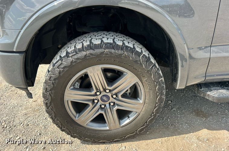 image for item DO7541 2020 Ford F150 Lariat SuperCrew pickup truck