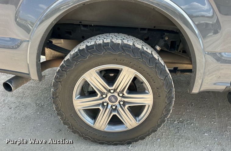 image for item DO7541 2020 Ford F150 Lariat SuperCrew pickup truck