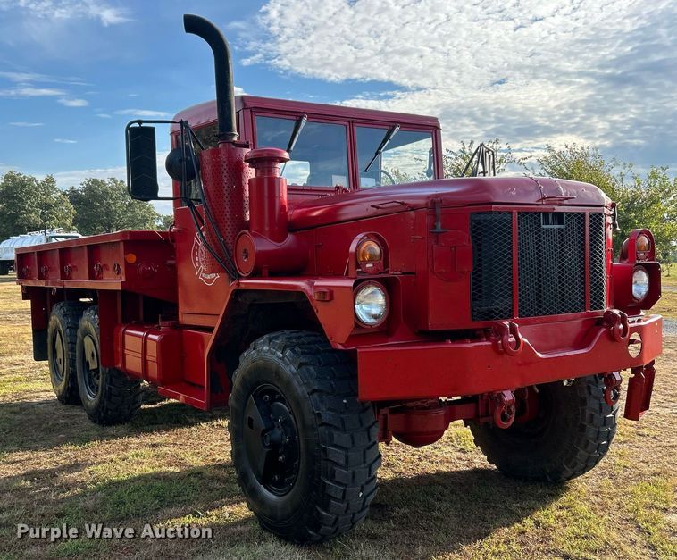 image for item DO7546 1999 AM General flatbed truck