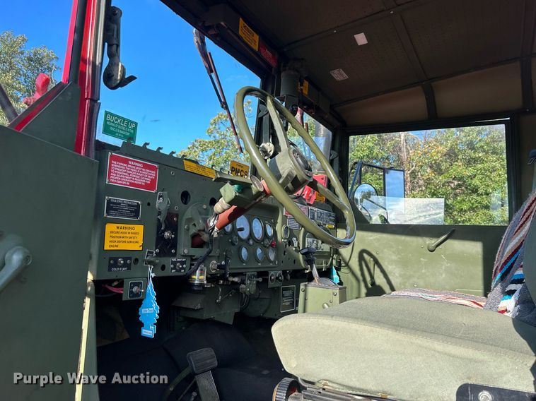 image for item DO7546 1999 AM General flatbed truck