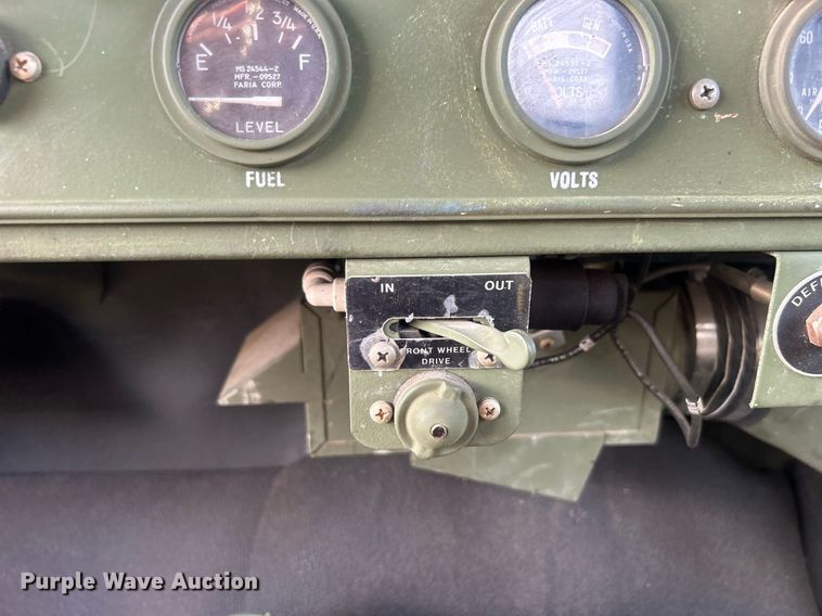 image for item DO7546 1999 AM General flatbed truck