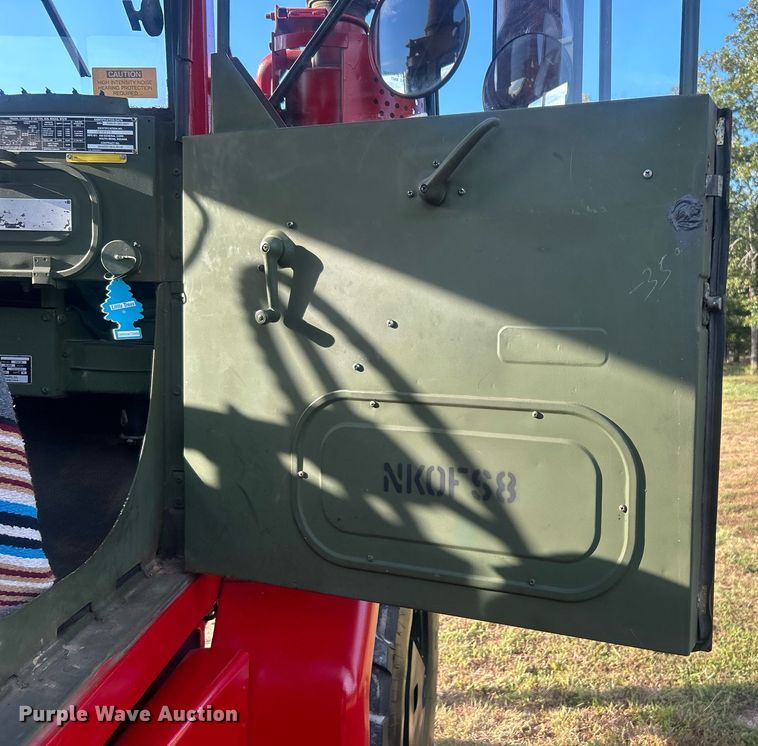 image for item DO7546 1999 AM General flatbed truck