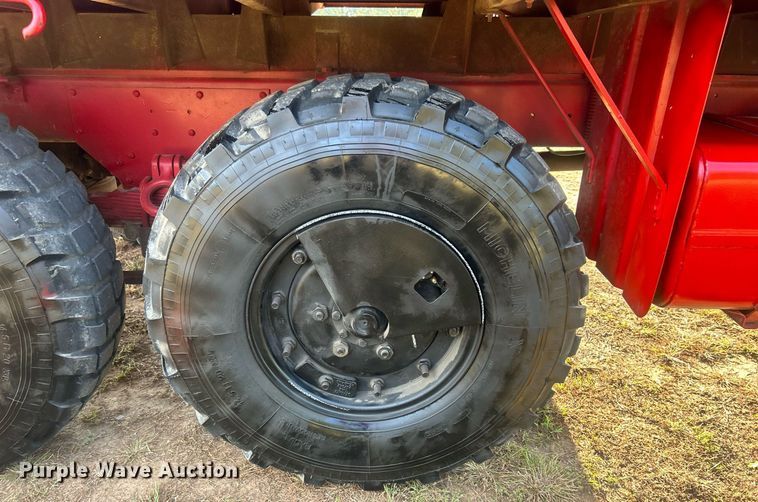 image for item DO7546 1999 AM General flatbed truck