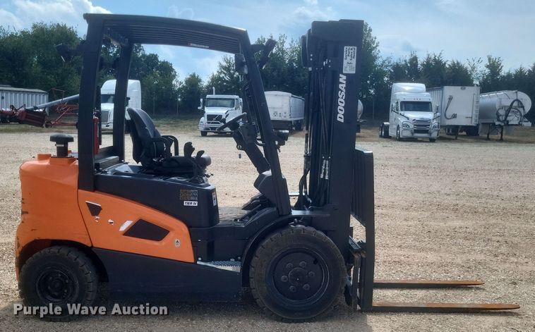 image for item DQ3672 Doosan  D25S-9 forklift