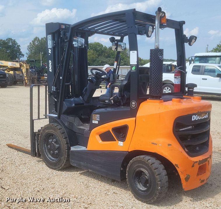 image for item DQ3672 Doosan  D25S-9 forklift