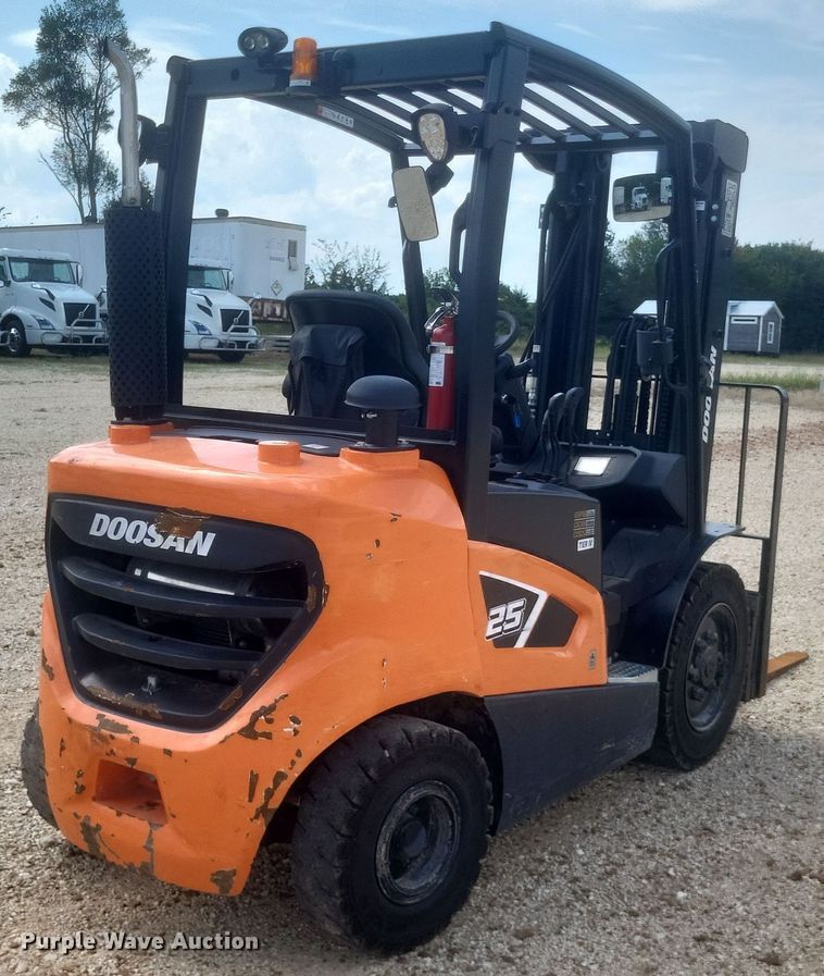 image for item DQ3673 Doosan  D25S-9 forklift