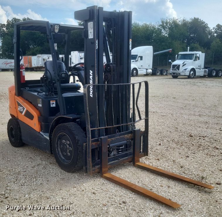 image for item DQ3674 Doosan  D25S-9 forklift