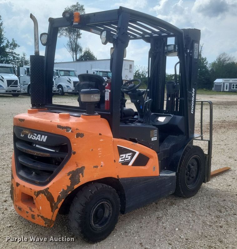 image for item DQ3674 Doosan  D25S-9 forklift
