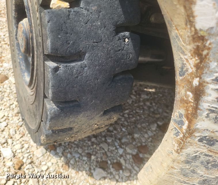 image for item DQ3676 Toyota  8FDU25 forklift