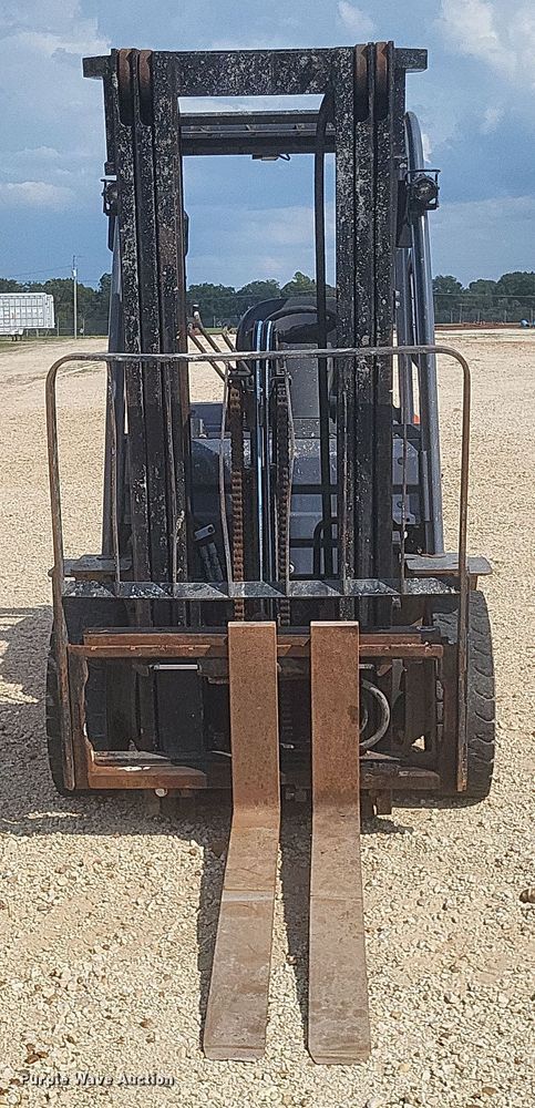 image for item DQ3677 Toyota  8FDU25 forklift