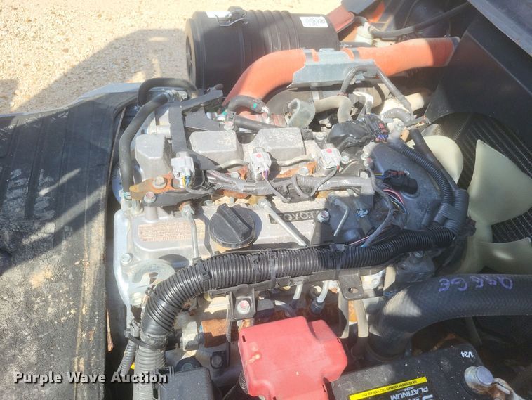 image for item DQ3677 Toyota  8FDU25 forklift