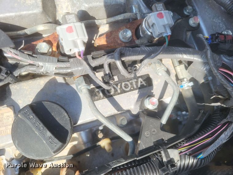 image for item DQ3677 Toyota  8FDU25 forklift