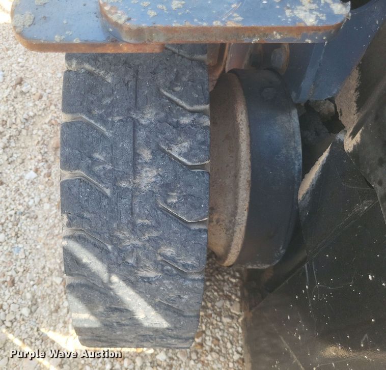 image for item DQ3677 Toyota  8FDU25 forklift