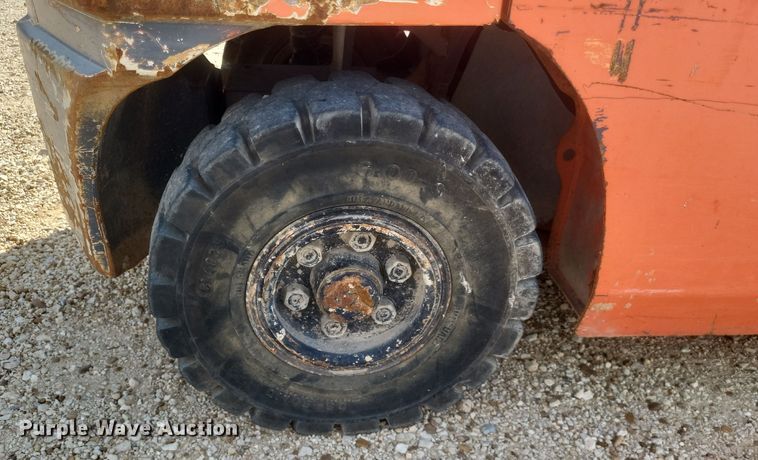 image for item DQ3677 Toyota  8FDU25 forklift