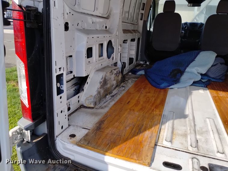 image for item DQ6176 2017 Ford Transit 150 van