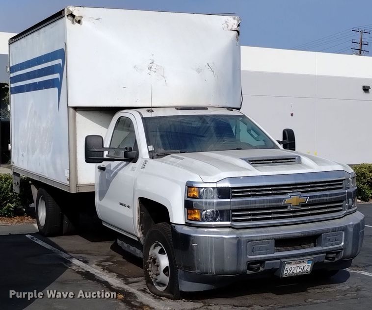 image for item DQ6177 2018 Chevrolet Silverado 3500HD  box truck