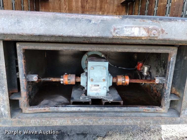 image for item DQ6177 2018 Chevrolet Silverado 3500HD  box truck