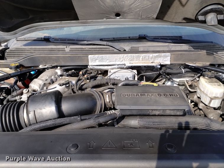 image for item DQ6177 2018 Chevrolet Silverado 3500HD  box truck