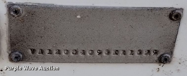 image for item DQ6177 2018 Chevrolet Silverado 3500HD  box truck