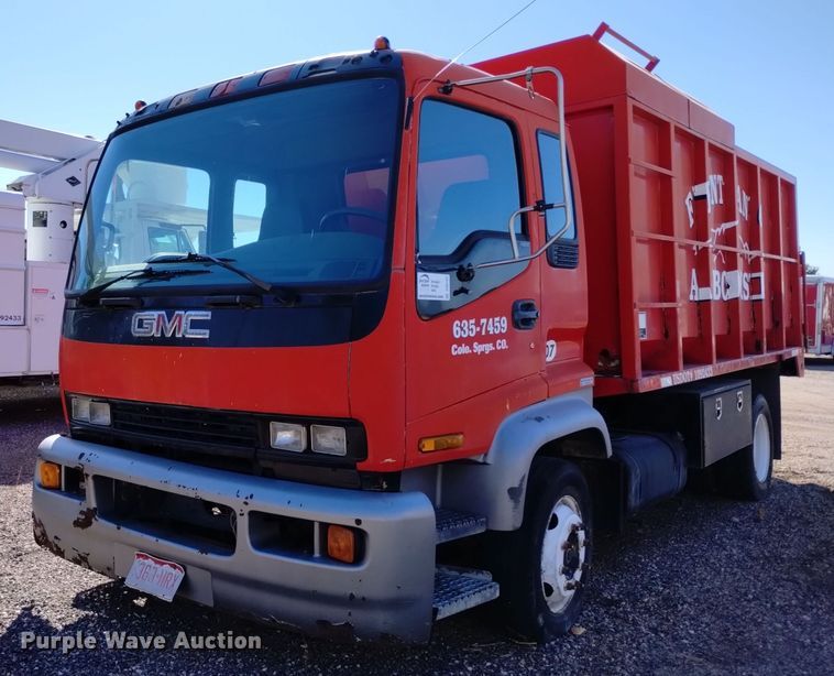 image for item DQ6182 1998 GMC T5500 chipper truck