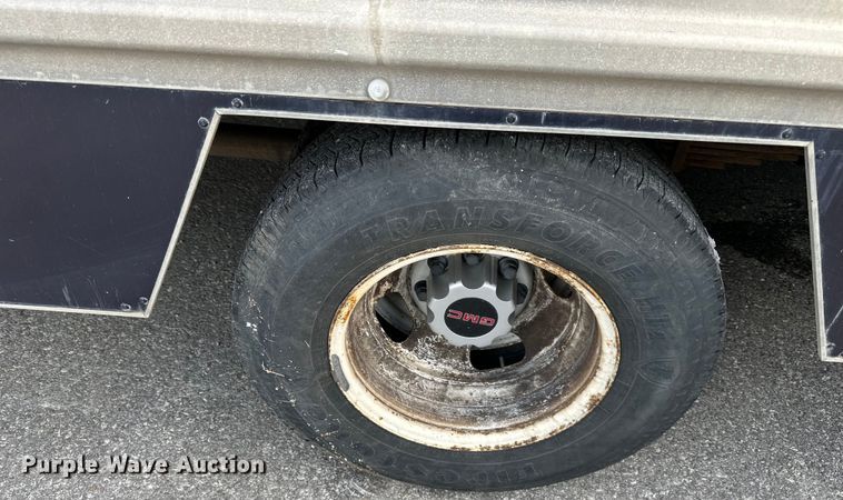 image for item DR2703 2012 GMC Magnavan box truck