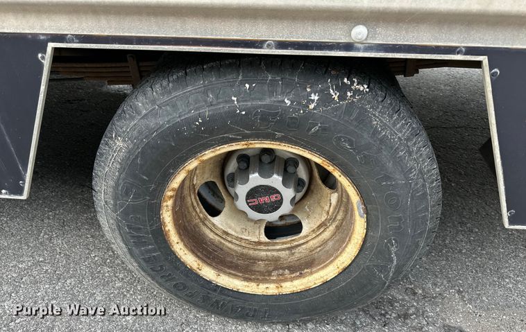 image for item DR2703 2012 GMC Magnavan box truck