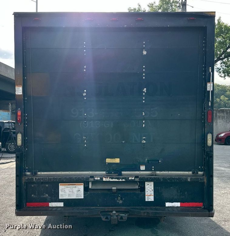 image for item DR2704 2012 Ford E350 Super Duty box truck