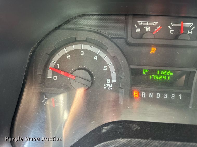 image for item DR2704 2012 Ford E350 Super Duty box truck