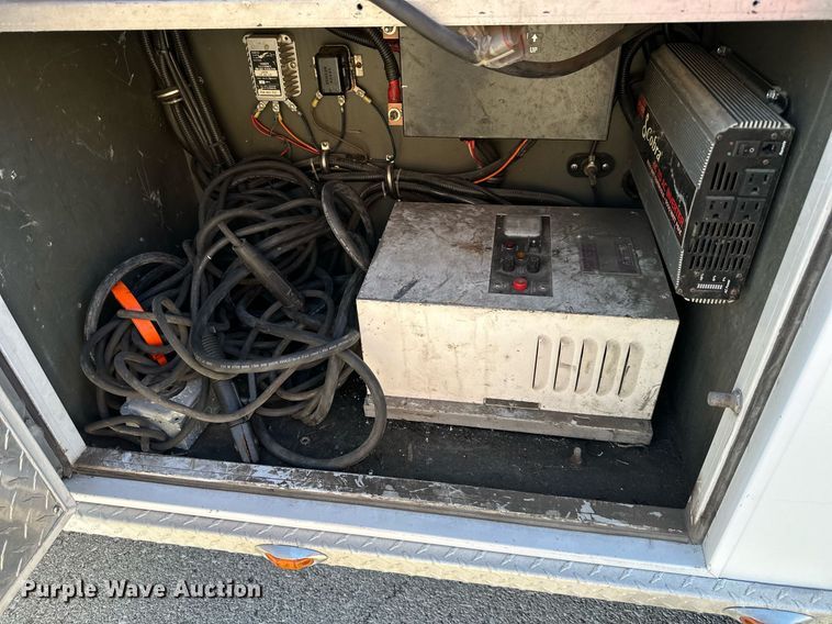 image for item DR2706 1994 Freightliner  Cascadia ambulance