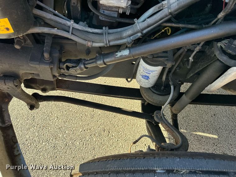 image for item DR2706 1994 Freightliner  Cascadia ambulance