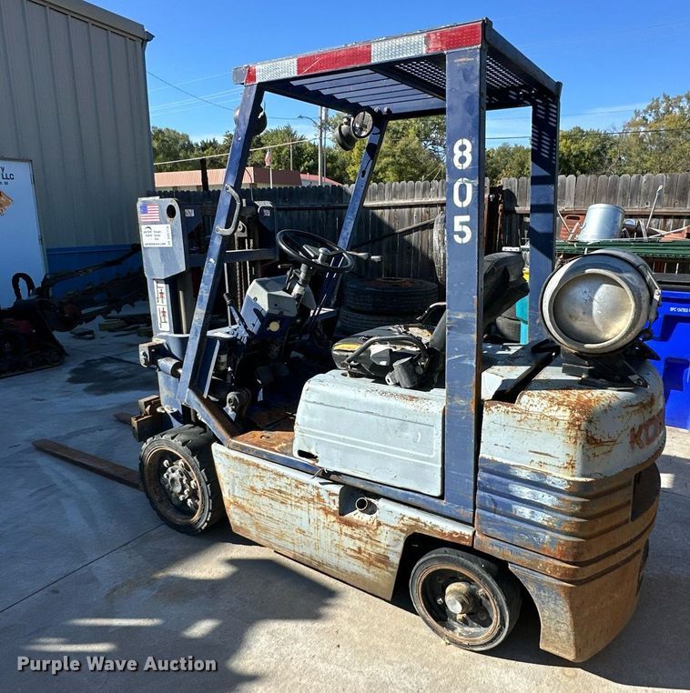 image for item DR2718 Komatsu FG25S-11 forklift