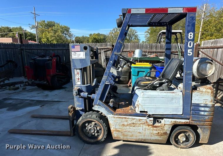 image for item DR2718 Komatsu FG25S-11 forklift