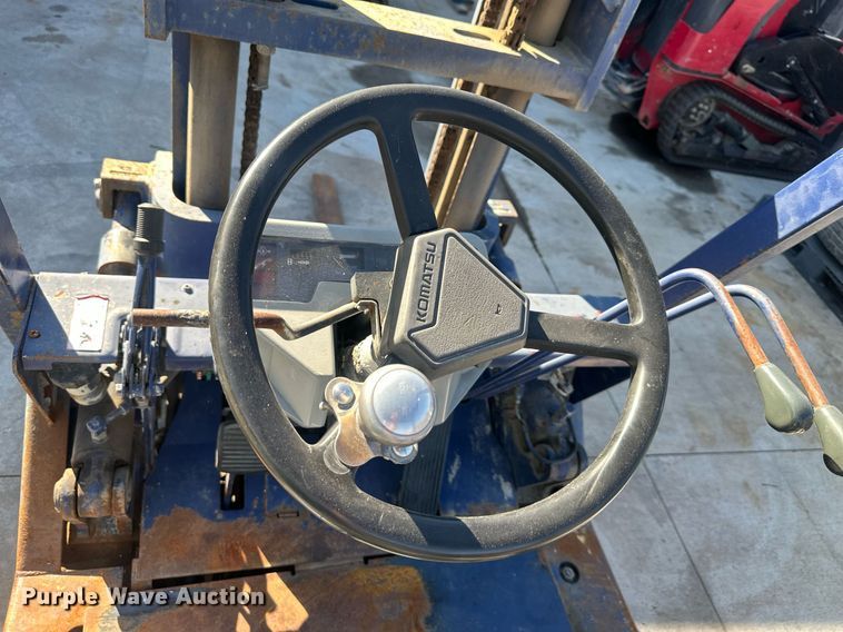 image for item DR2718 Komatsu FG25S-11 forklift