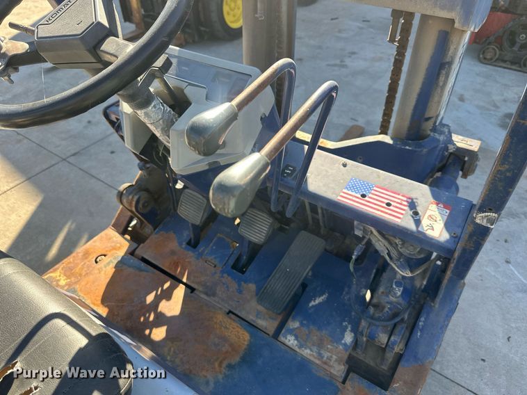 image for item DR2718 Komatsu FG25S-11 forklift