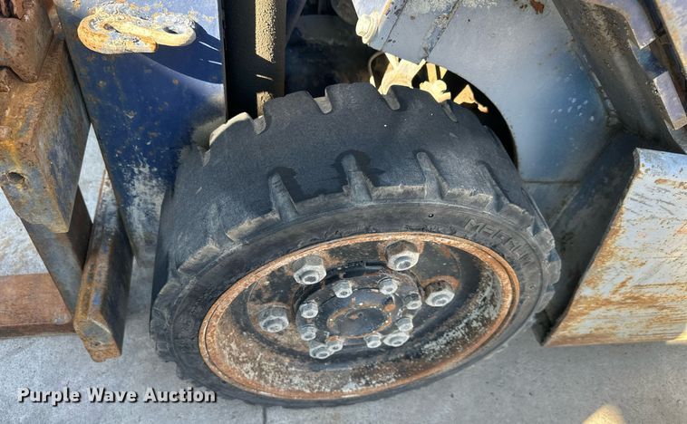 image for item DR2718 Komatsu FG25S-11 forklift