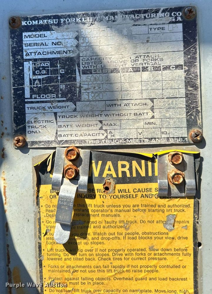 image for item DR2718 Komatsu FG25S-11 forklift