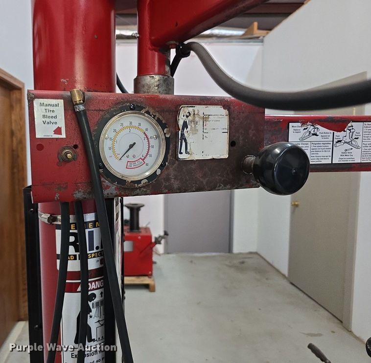 image for item DS4844 Coats Rim Clamp X Series 70X-AH-3 tire machine