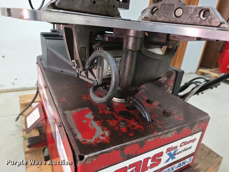 image for item DS4844 Coats Rim Clamp X Series 70X-AH-3 tire machine