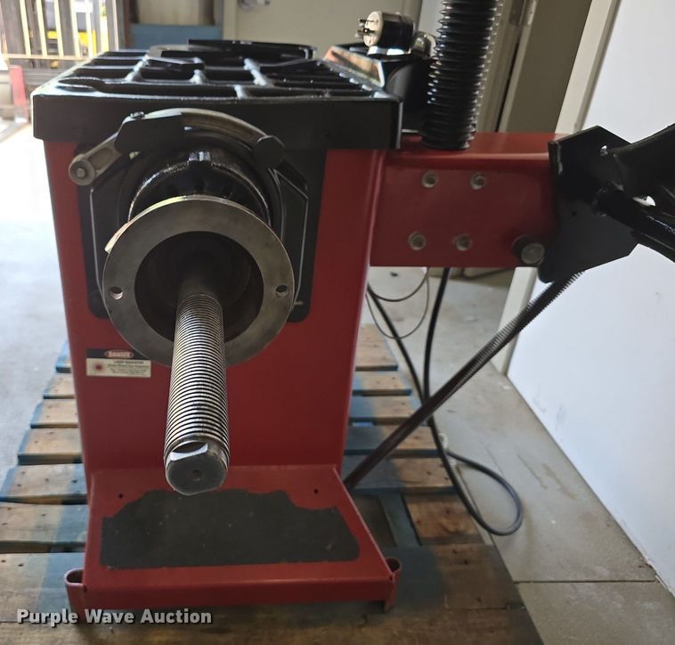 image for item DS4845 Coats 1250 Direct Drive tire balancer