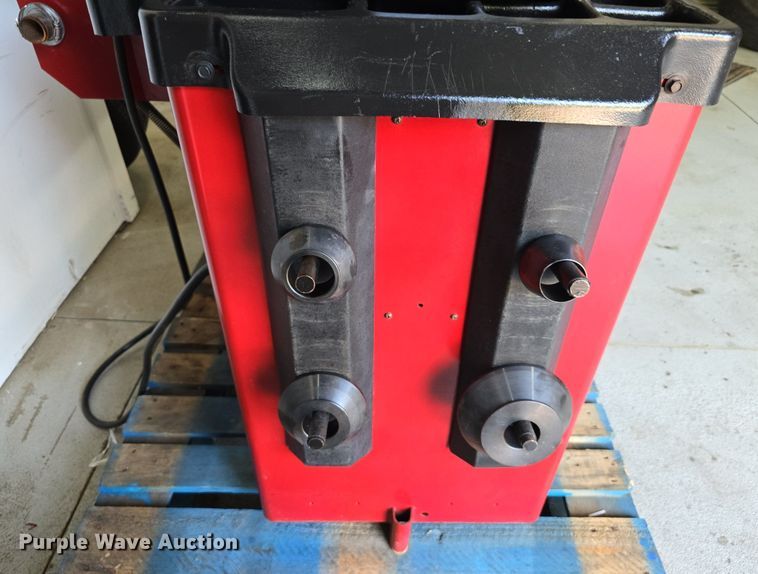 image for item DS4845 Coats 1250 Direct Drive tire balancer